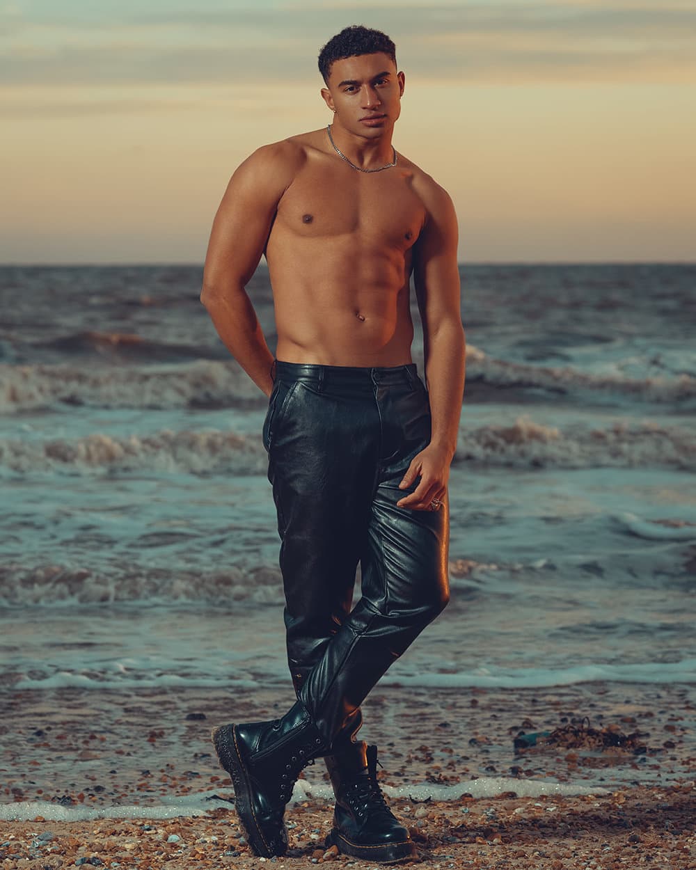 Nathan Nuyts MOEVIR editorial beach portrait